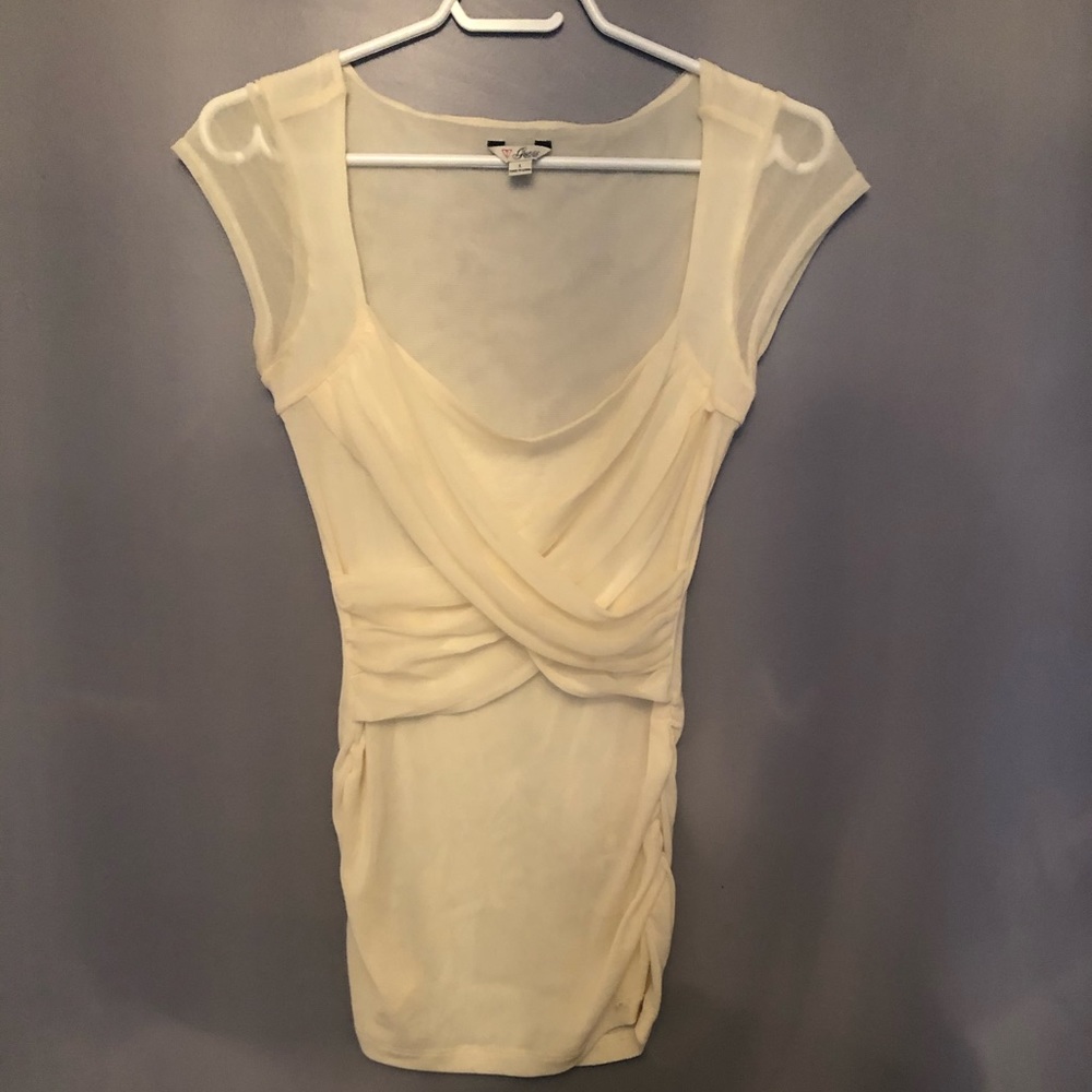 2/$10 🔥 last reduction - Guess top